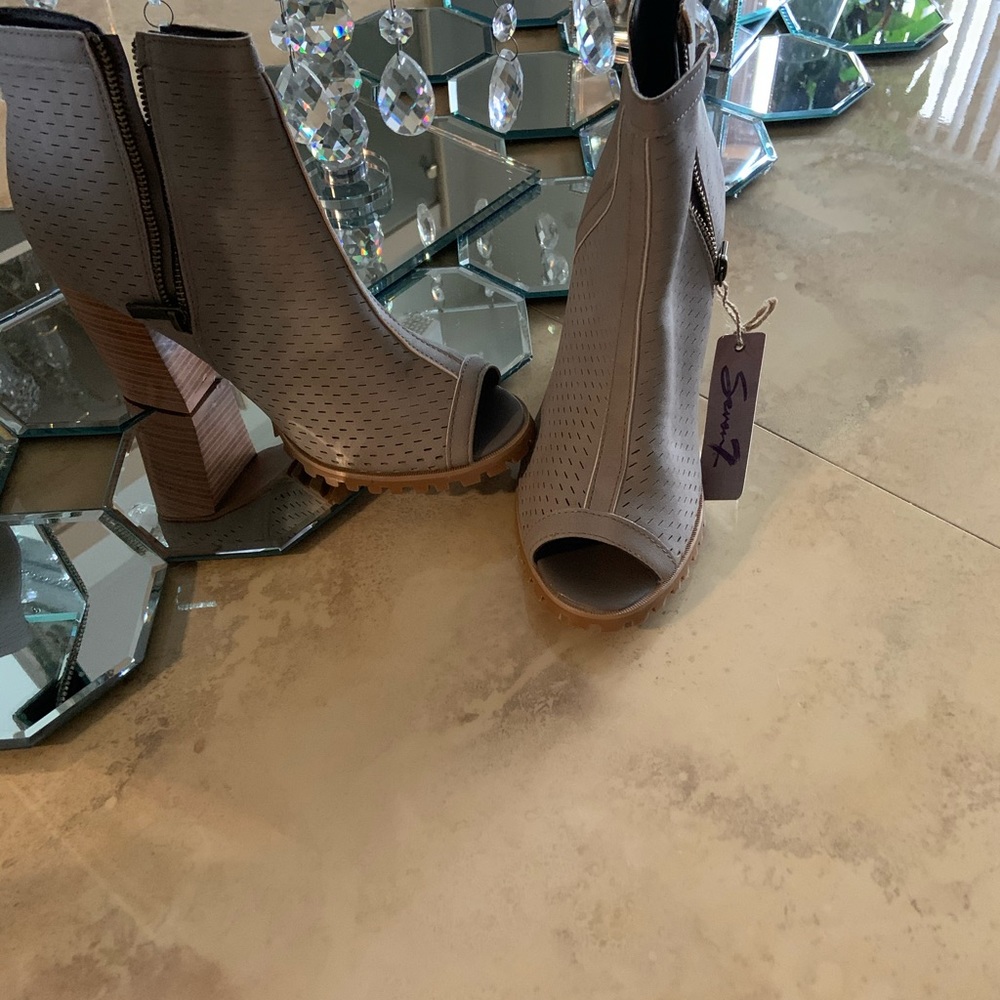 Boot Sandal